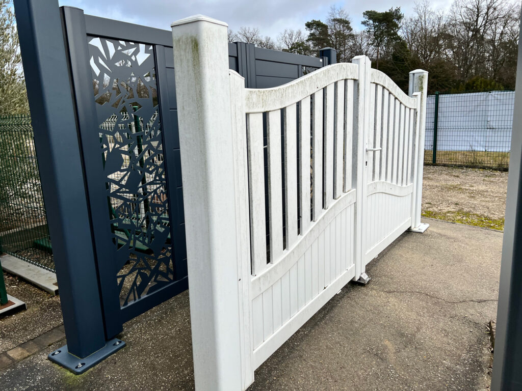 Portail SIB en aluminium Modèle SEVIGNÉ à battants