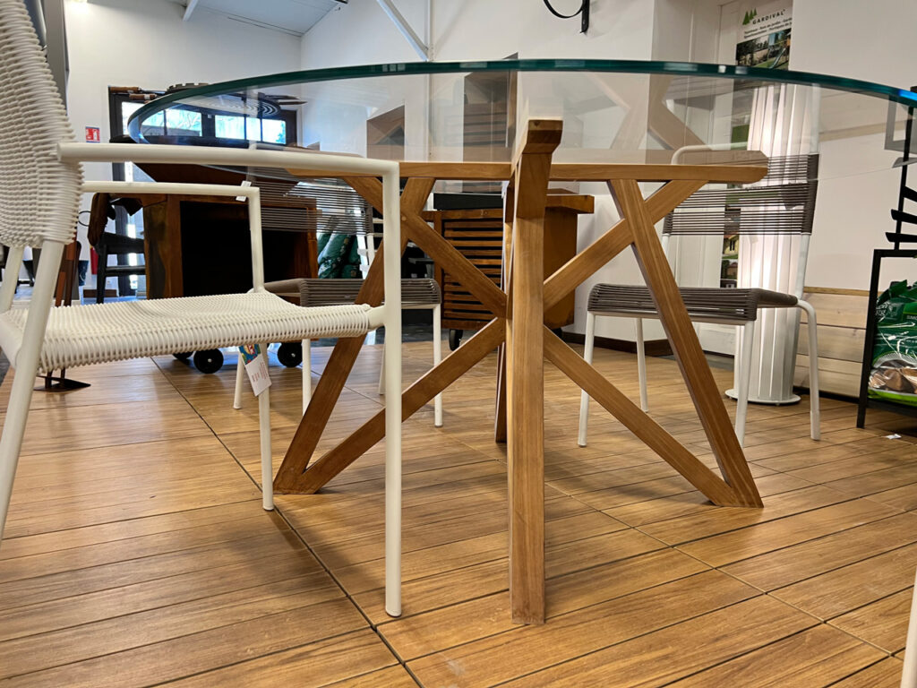 Ensemble Table Ronde Unopiu Chelsea + Chaises et Fauteuils